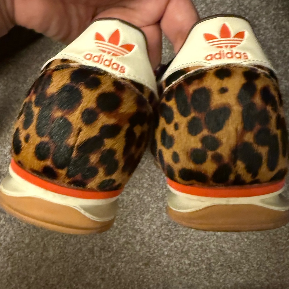 adidas Leopard-Print Low Tops with Bright Orange Laces - Picture 5 of 8